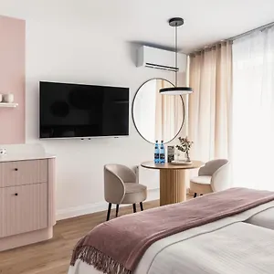 Rose With Bath By Oneapartments , Sopot Polska